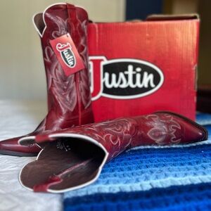 Justin Boots Women's Vibrant Red Heeled Boots
